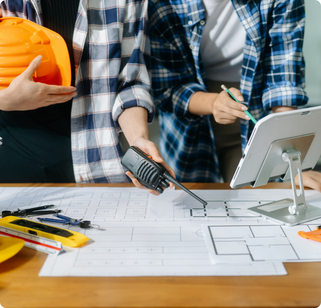 Persone che lavorano